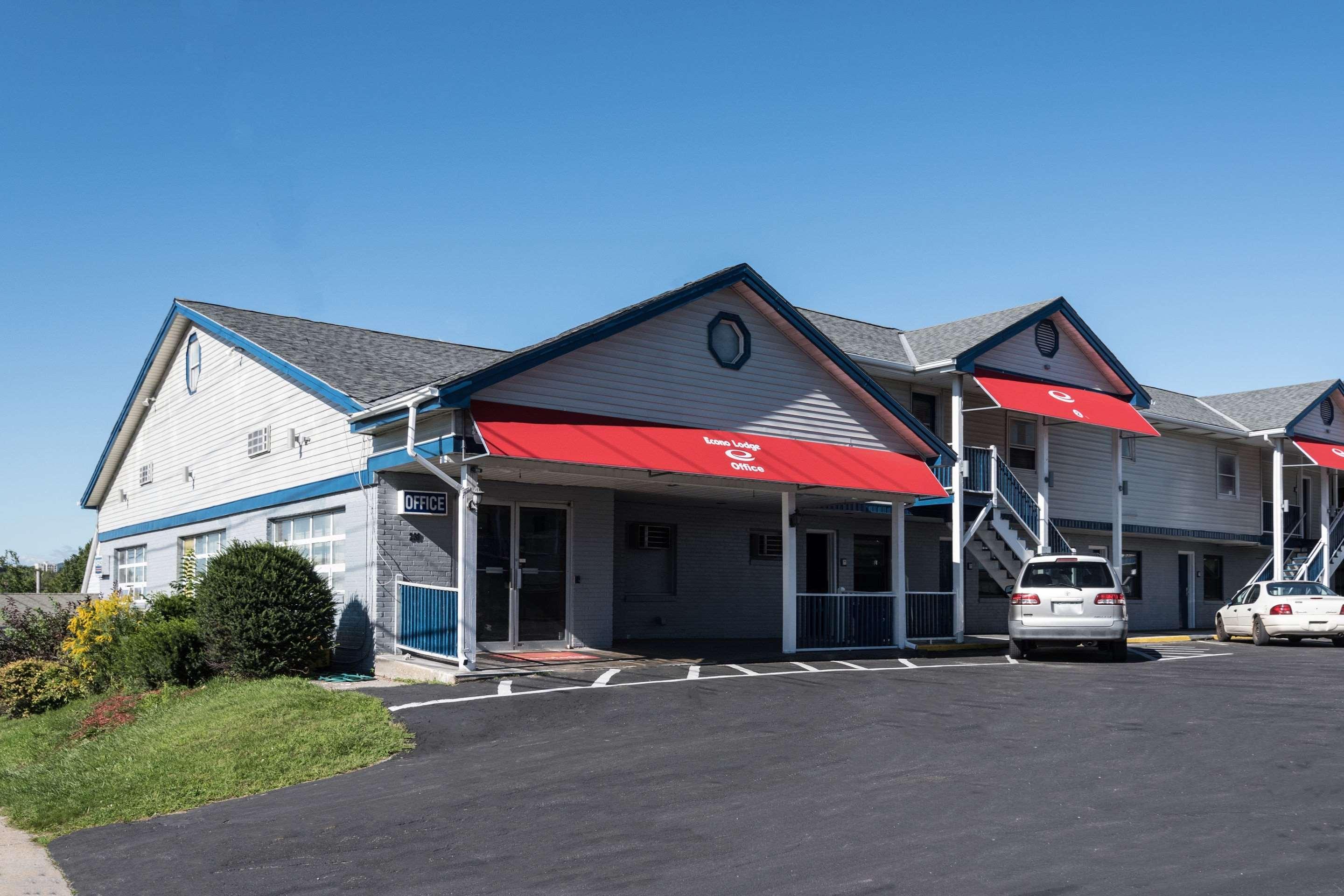 Econo Lodge Rutland City Near Hwy 7 Bagian luar foto